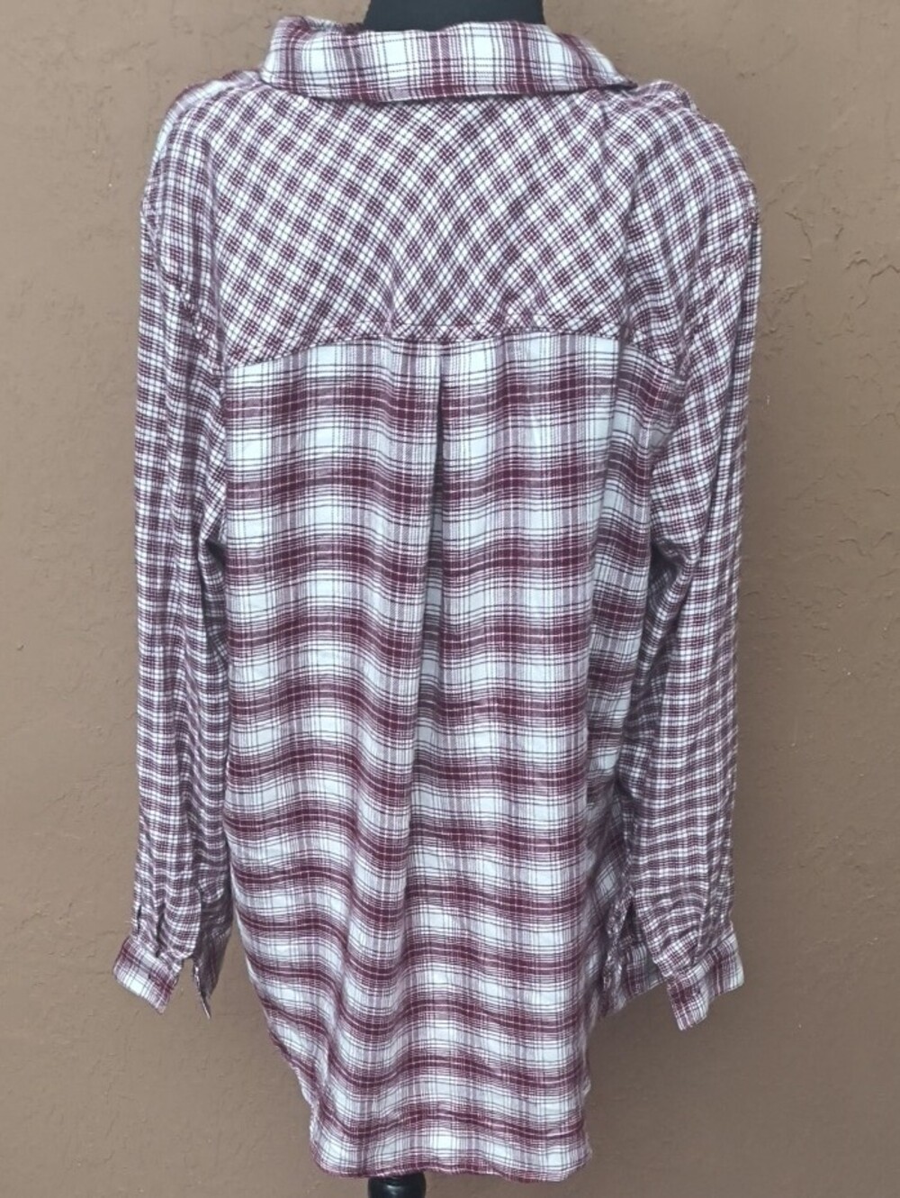 NWT Maurices Burgundy and White Plaid Button-Down Shirt Size 1X - Picture 7 of 7